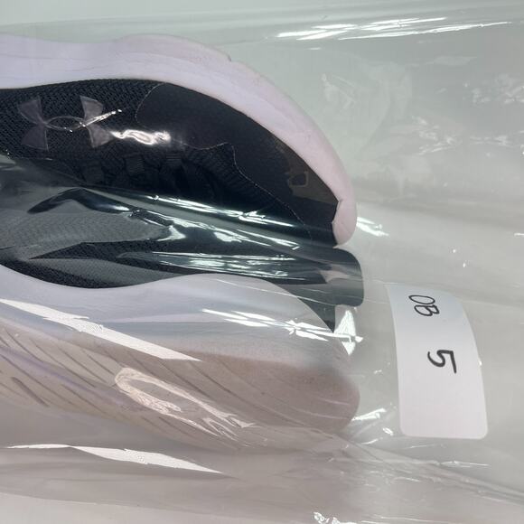 Under Armour Essential Sportstyle Black Running Shoes 3022955-001 Women's Sz 8.5 - Picture 11 of 11